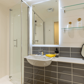 Classic Plus En Suite - Image 4
